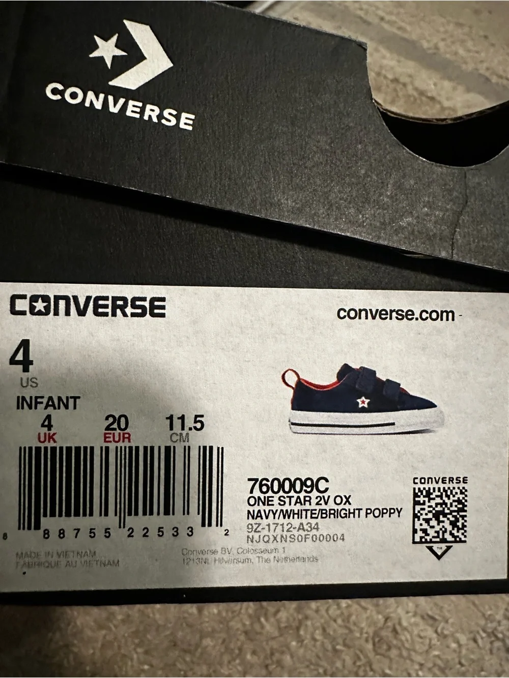 Converse infant size 4